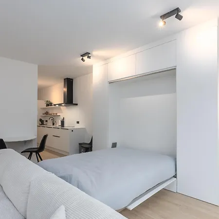 Omnia 7 - 0103 + Park. 5 Daire *